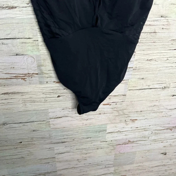 Jets by jessika Allen black striped sheer Australian one piece swimsuit size 4 - Picture 2 of 12